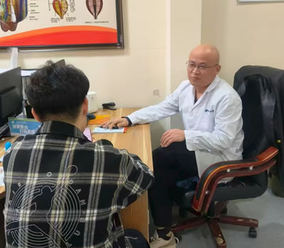 泉州市|男科医师高朋磊：守护男性健康，专业男科诊疗